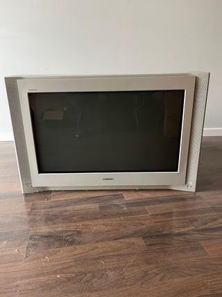 se vende televisión 32” sony, TDT incluido 