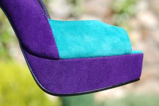 Zapatos de tacón Steve Madden morado y turquesa
