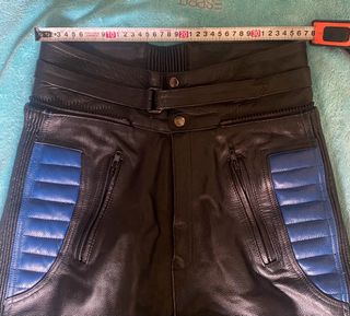 Pantalón cuero motero/@