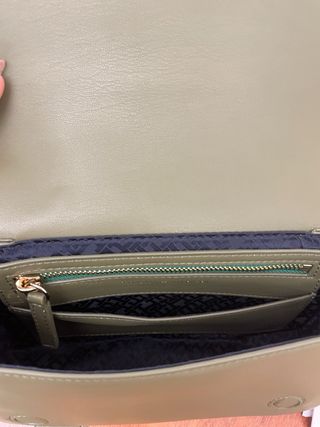 Tracollina Tommy Hilfiger verde con logo oro