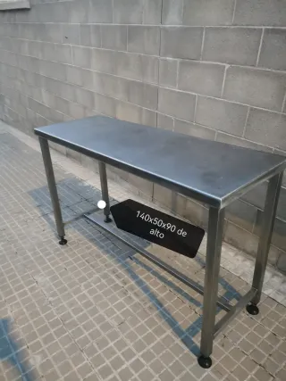 Mesa de acero inoxidable