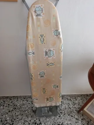 Tabla de planchar con funda