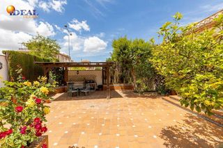 Chalet en venta en Ogíjares