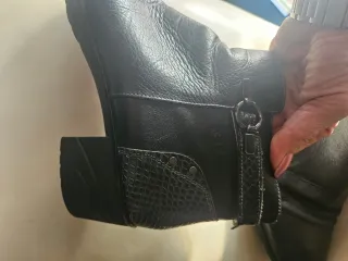 Botines de piel negros talla 40