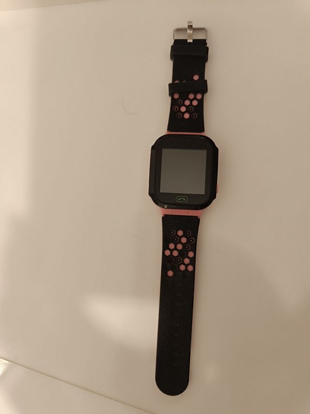 Reloj inteligente diseñado para niñas.