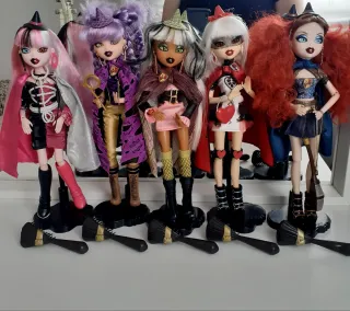 Bratzillaz Colección Completa 