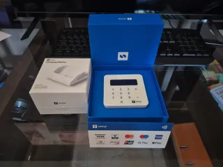 Datáfono Sumup con estación de carga