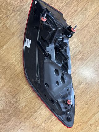 Piloto Trasero Mercedes-Benz