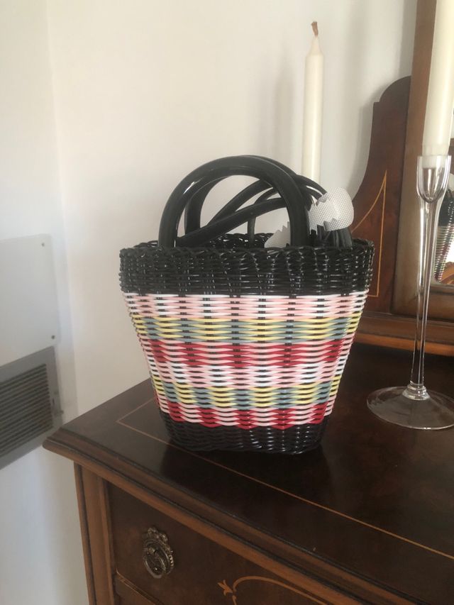 Bolso de mano tejido multicolor