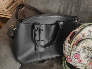 Lote de 4 bolsos diferentes estilos 