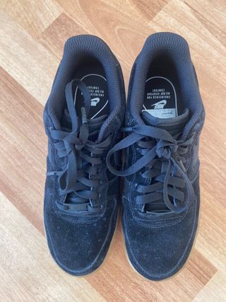 Nike Air Force 1 Low Negro Goma Marrón