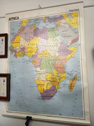 Mapa África Físico y Político 1976