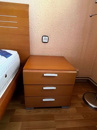 Juego de dormitorio madera
