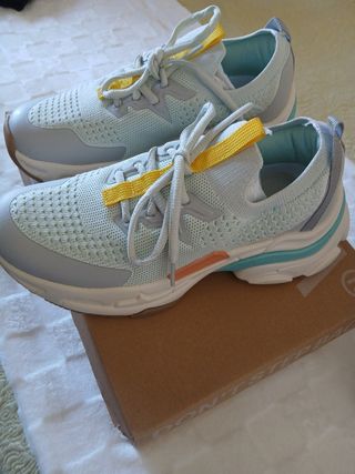 Scarpe sportive da donna