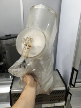 Depósito granizadora policarbonato.