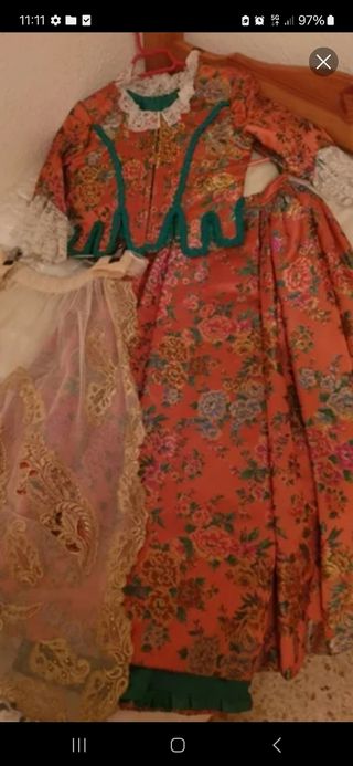 Traje de Fallera complementos nuevo
