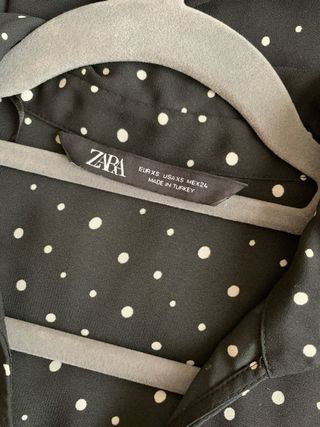 Vestido midi Zara lunares