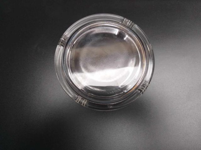 Cinzeiro redondo de vidro