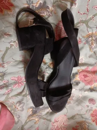 Sandalias de cuña negras