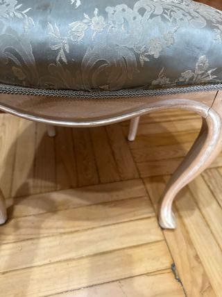 silla Joya antigua madera y seda para restaurar