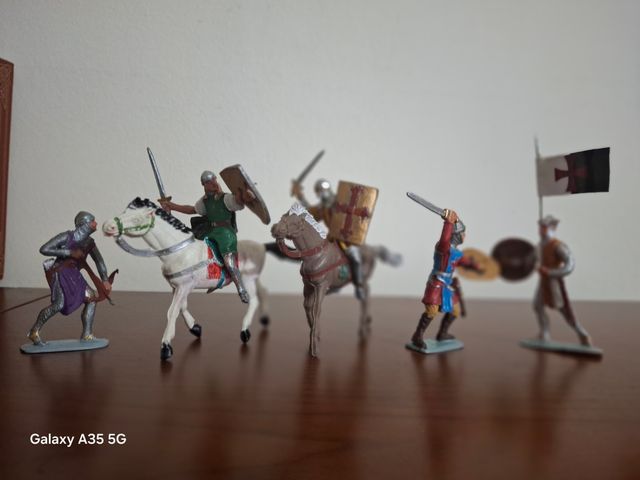 Soldati medievali in plastica Jecsan
