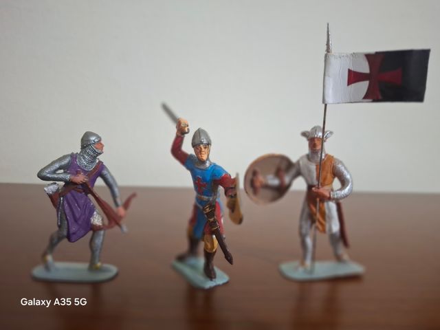 Soldati medievali in plastica Jecsan