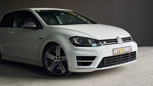 Volkswagen Golf R 2.0 TSI 300cv BMT 4Motion DSG