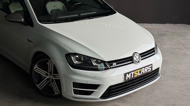 Volkswagen Golf R 2.0 TSI 300cv BMT 4Motion DSG