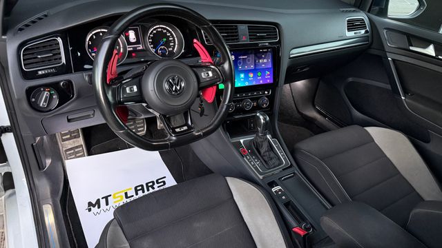 Volkswagen Golf R 2.0 TSI 300cv BMT 4Motion DSG