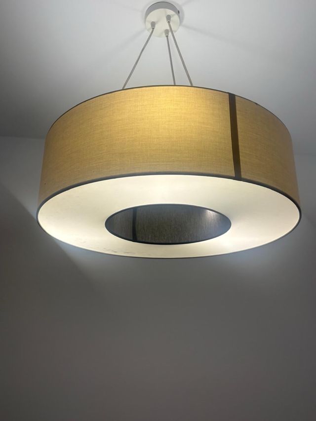 Lámpara colgante moderna beige