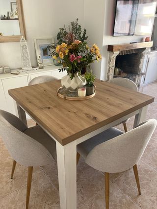 Conjunto mesa y 4 sillas comedor