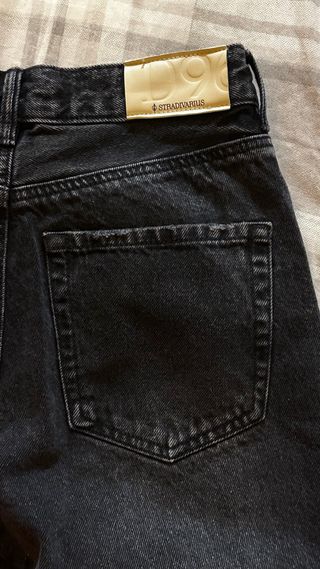 Jeans neri Stradivarius D96