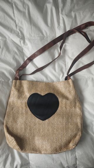 Bolso de paja con corazón negro Shein 