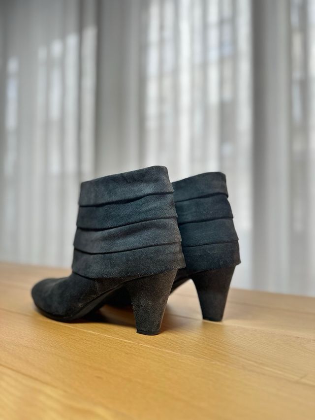 Botines Bruno Premi Ante Gris Talla 39