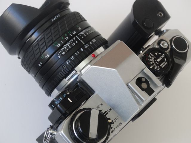 Olympus OM10 con motor Winder 2 + 2 Objetivos