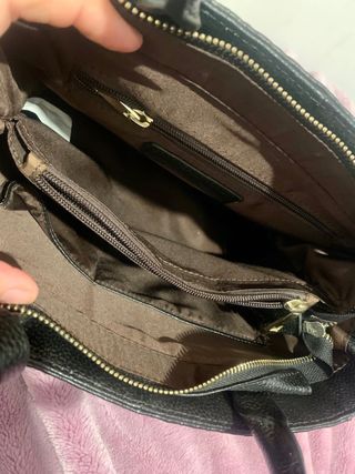 Bolso de cuero negro