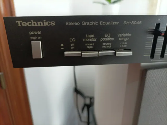 ECUALIZADOR TECHNICS SH-8045
