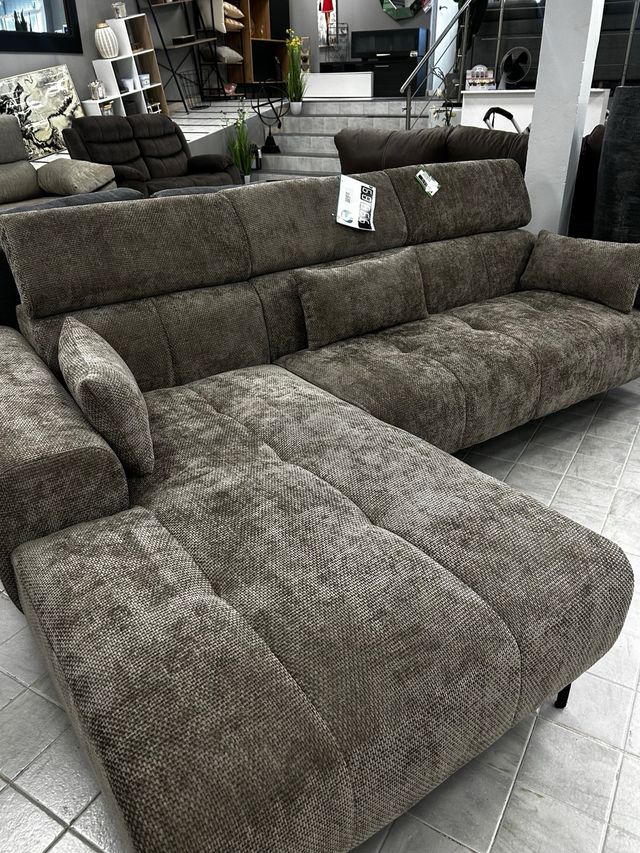 Sofá chaise longue marrón claro