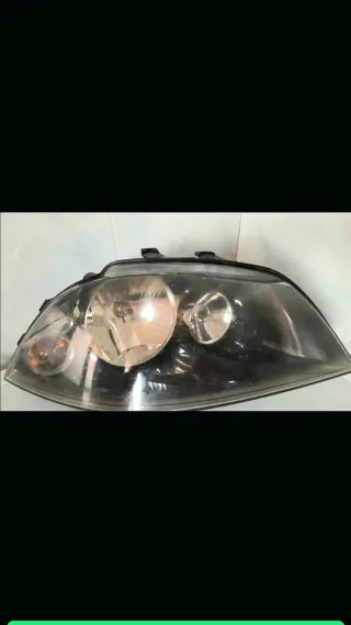 Foco delantero derecho Seat Ibiza