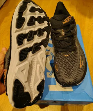 Zapatillas Hoka Clifton 9 Talla 43