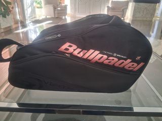 Paletero Bullpadel Negro Rosa