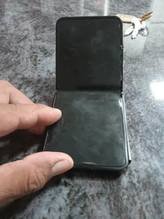 Técnico en reparación de tablets y celulares 