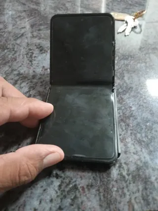 Técnico en reparación de tablets y celulares 