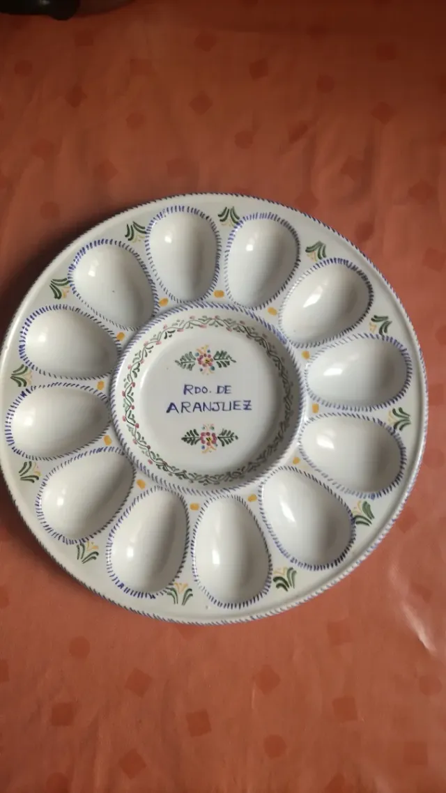 Plato Cerámica Huevera Rdo. Aranjuez