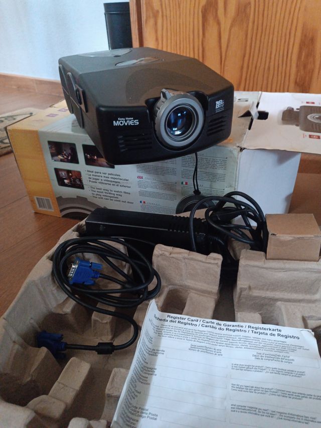 Proyector Easy Home MOVIES