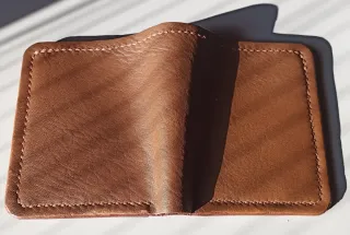 Portafoglio in pelle marrone