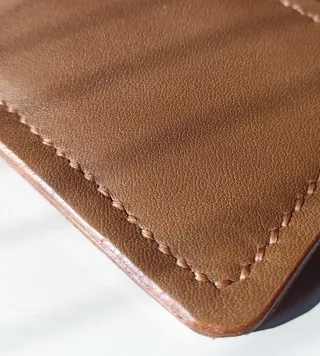 Portafoglio in pelle marrone