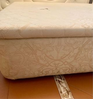 Divano Flex 150x190 rivestito in damasco