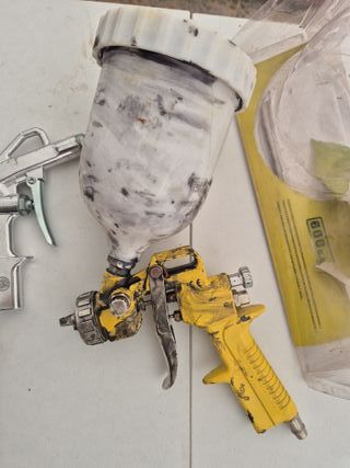 Pistolas de pintar y para  compresor