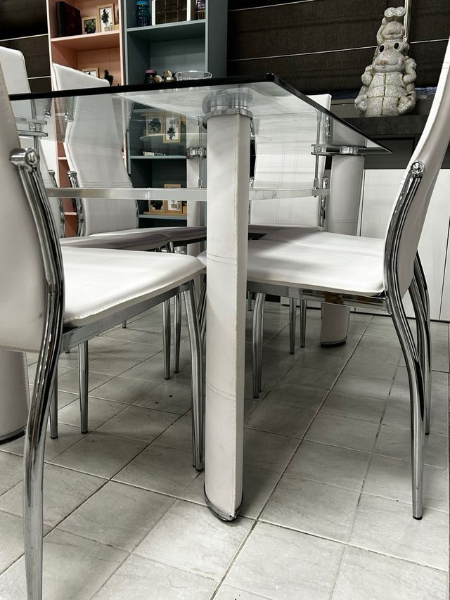 Mesa Cristal + 6 Sillas Oferta (negro o blanco)